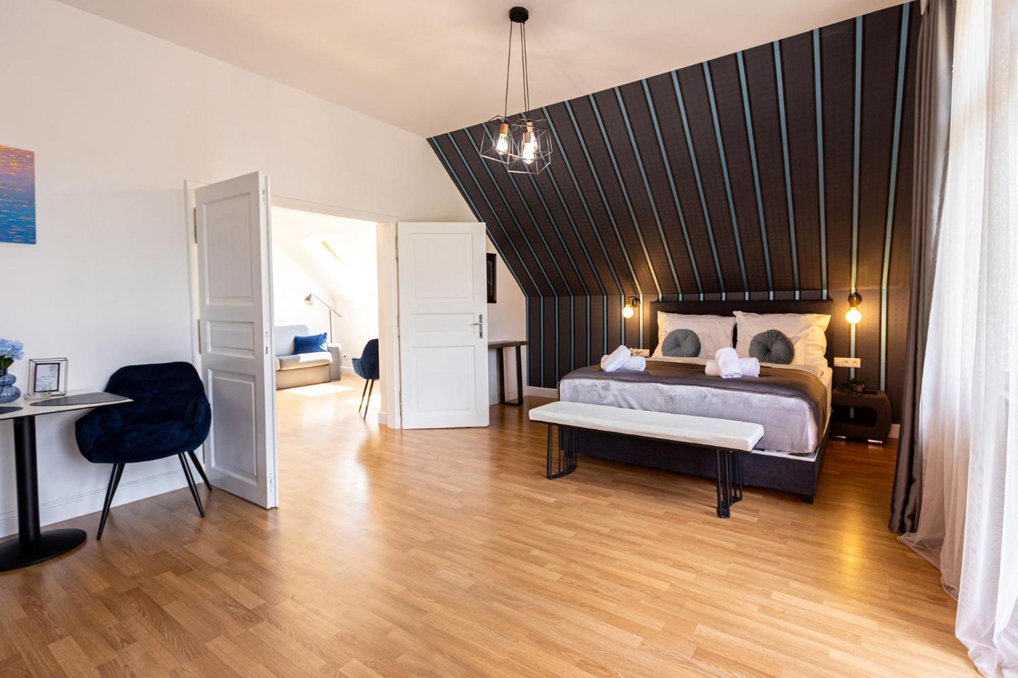 Hotel Clariss Balatonalmádi Esterno foto