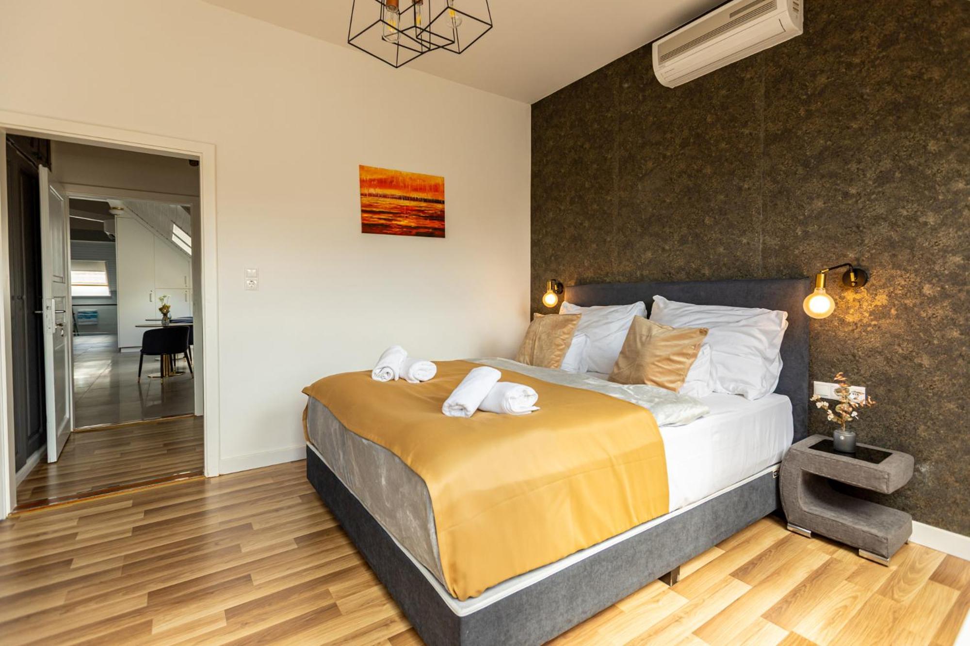 Hotel Clariss Balatonalmádi Esterno foto
