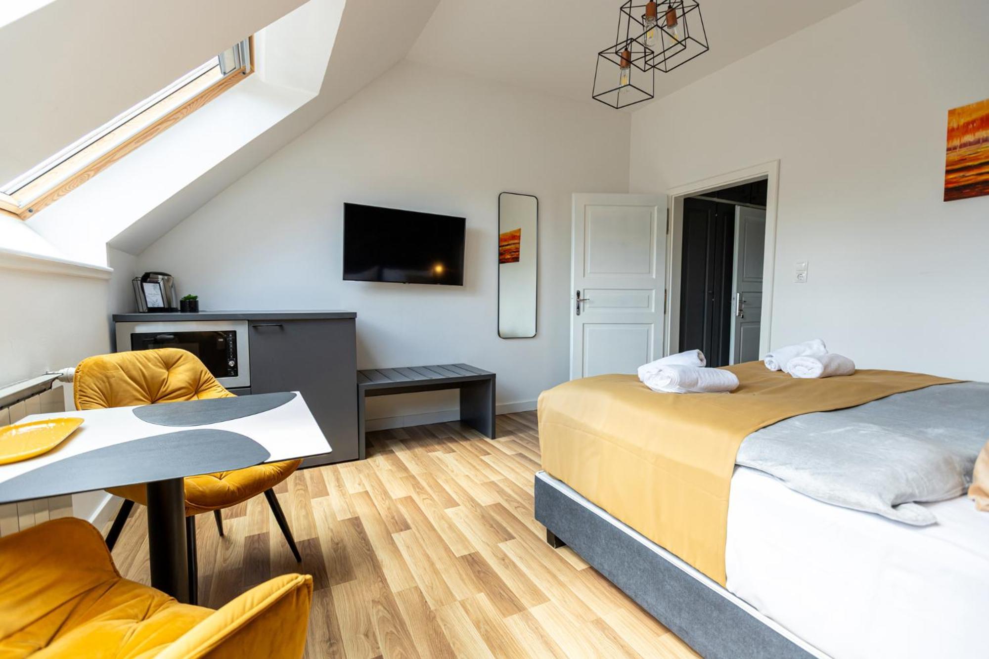 Hotel Clariss Balatonalmádi Esterno foto